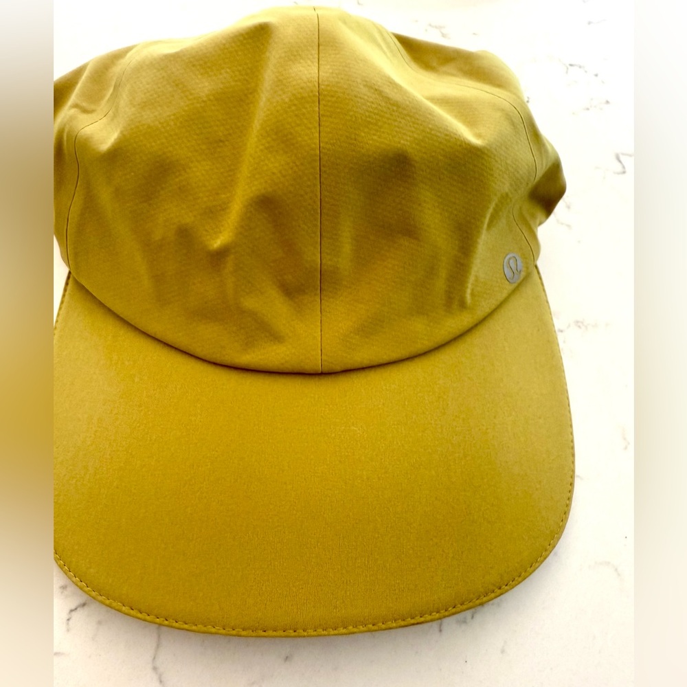 Lululemon hat